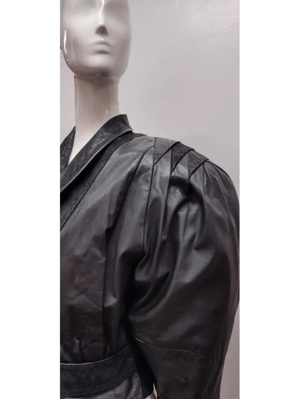 Black Tailored Leather Short Jacket New Wave Avante-Garde 1980s Bombshell S/M